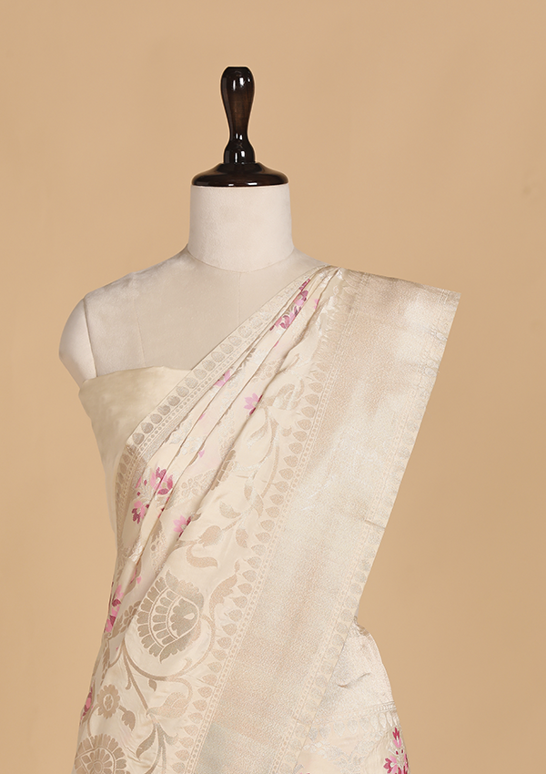 Off white Jaal Saree in Silk