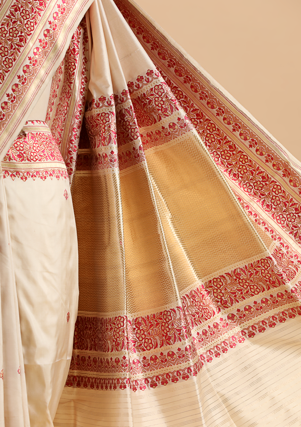 Off White Butti Saree in Silk