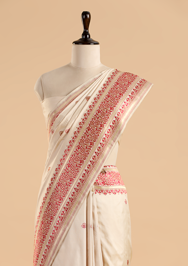 Off White Butti Saree in Silk