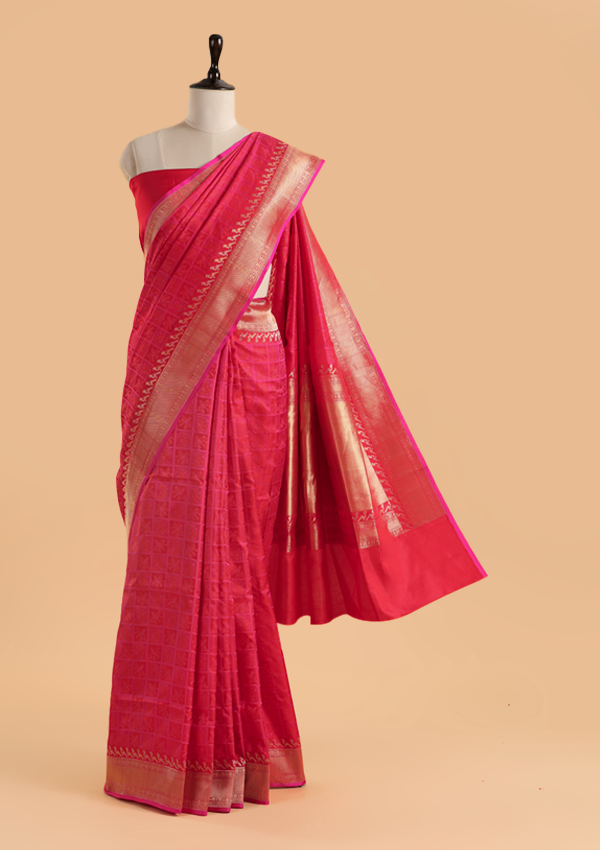 Red Plain Saree in Silk