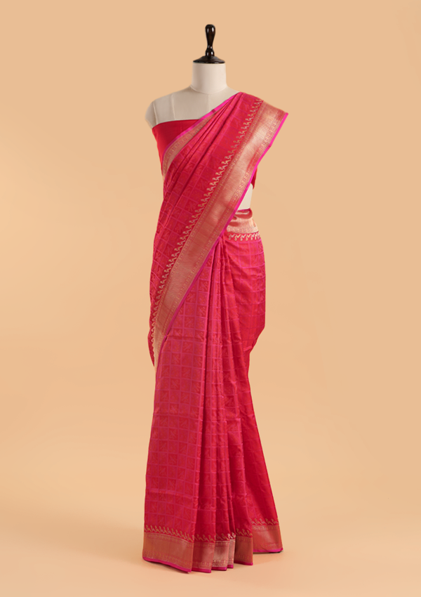 Red Plain Saree in Silk