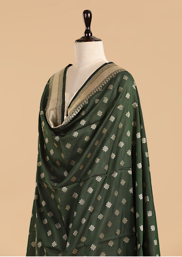 Bottle Green Dupatta in Silk