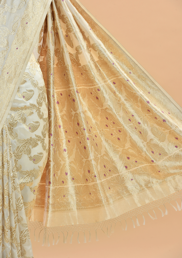 Off White Jaal  Saree in Silk